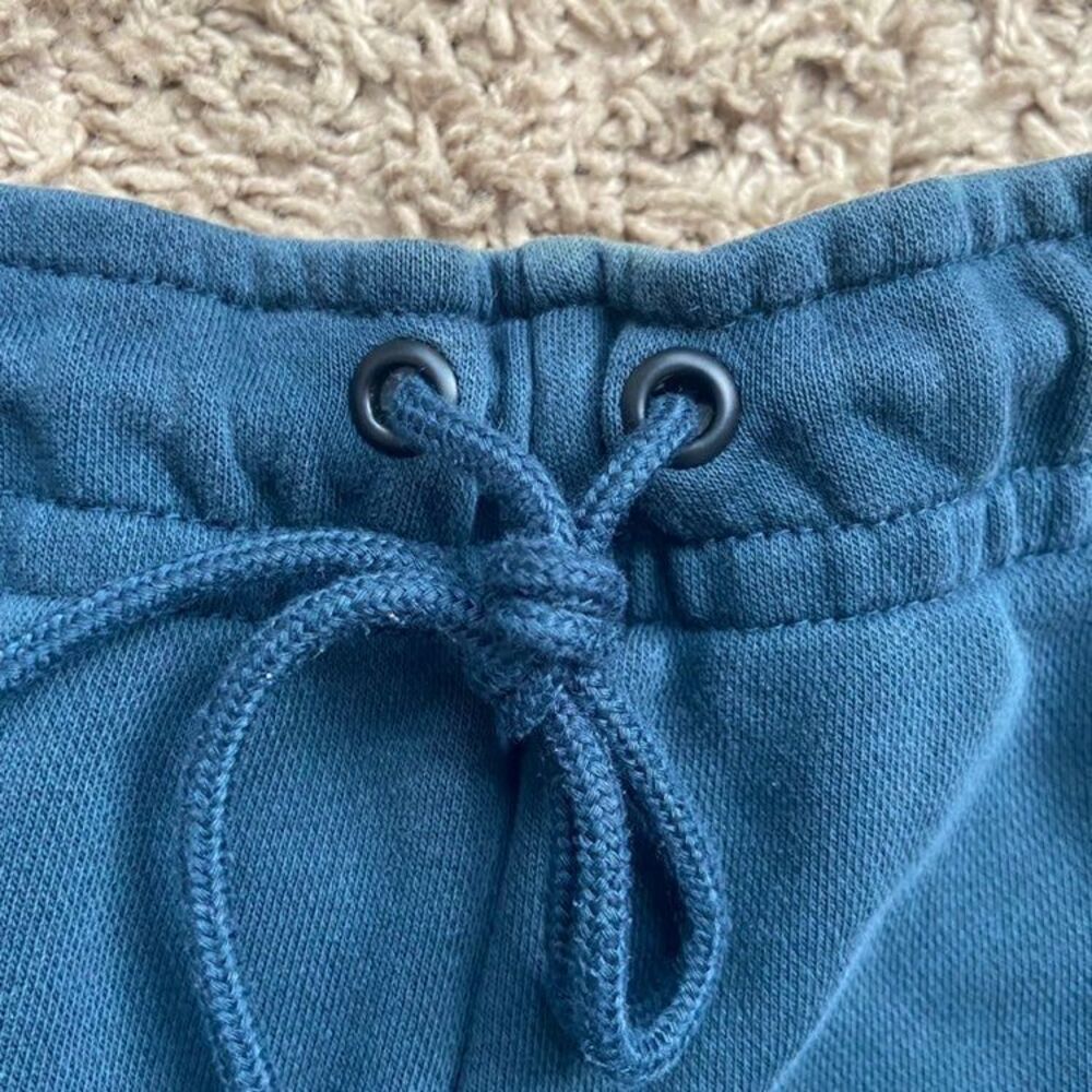 Nike sz:l Shorts Active Shorts in Grey - Picture 3 of 7